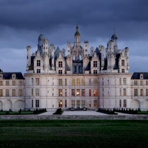 Chateau de Chambord + spectacle des rapaces // 13 mai 2023 = 85€ – 75€ (3 – 12 ans)