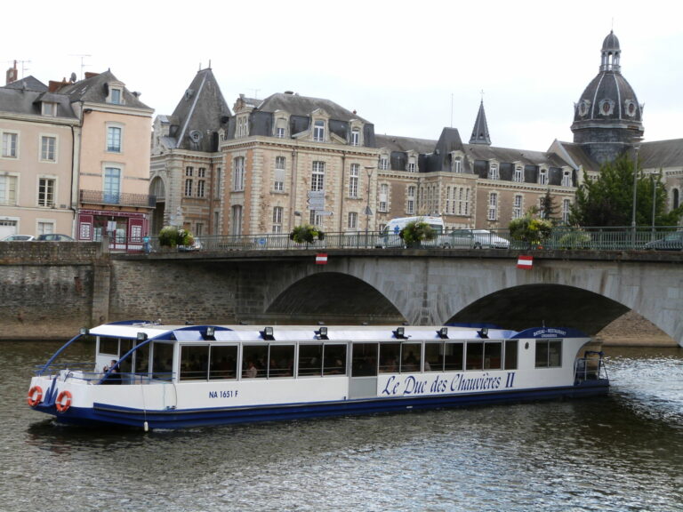 Lire la suite à propos de l’article La journée du capitaine sur la Mayenne