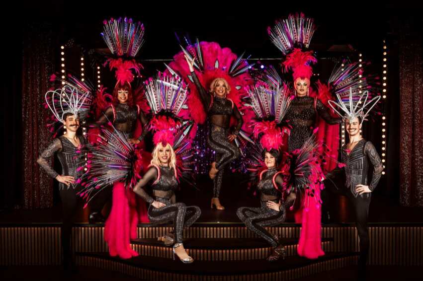 Lire la suite à propos de l’article Cabaret Les Belles Poules