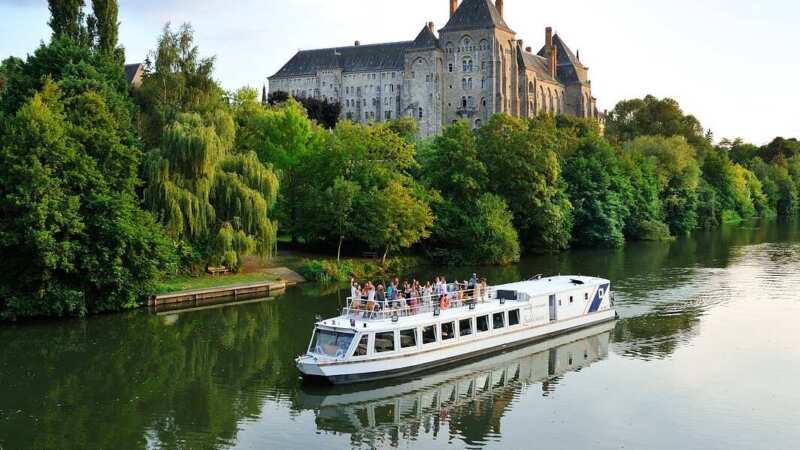 Déjeuner – croisière sur la Sarthe